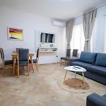 Primestay Tiran