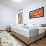 Primestay * Tiran
